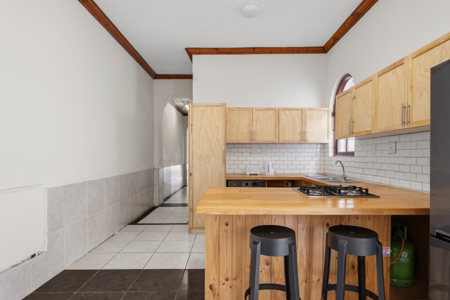 To Let 4 Bedroom Property for Rent in Woodstock Western Cape
